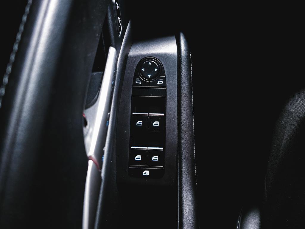 Used 2021 MAZDA CX-30 FWD 2.5 S w/ Select Package image 22