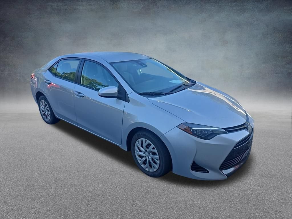 Used 2017 Toyota Corolla LE w/ Carpet Mat Package (TMS) FWD image 2