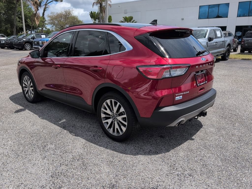 Certified 2020 Ford Escape Titanium image 5
