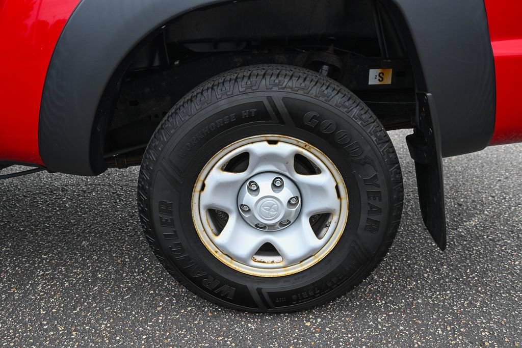 Used 2014 Toyota Tacoma 4x4 Regular Cab image 13