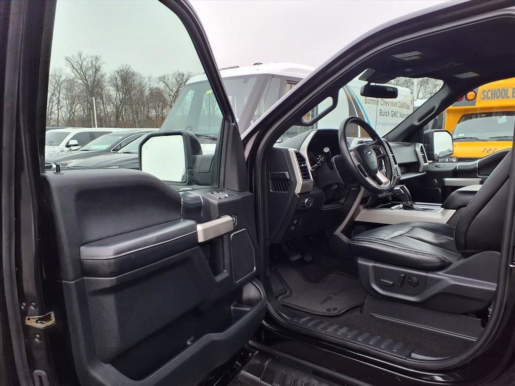 Used 2020 Ford F150 Lariat image 9