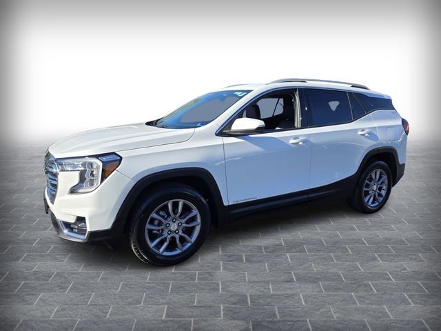 Used 2024 GMC Terrain SLT image 3