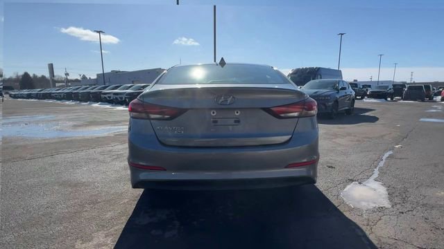 Used 2017 Hyundai Elantra SE w/ Cargo Package image 7