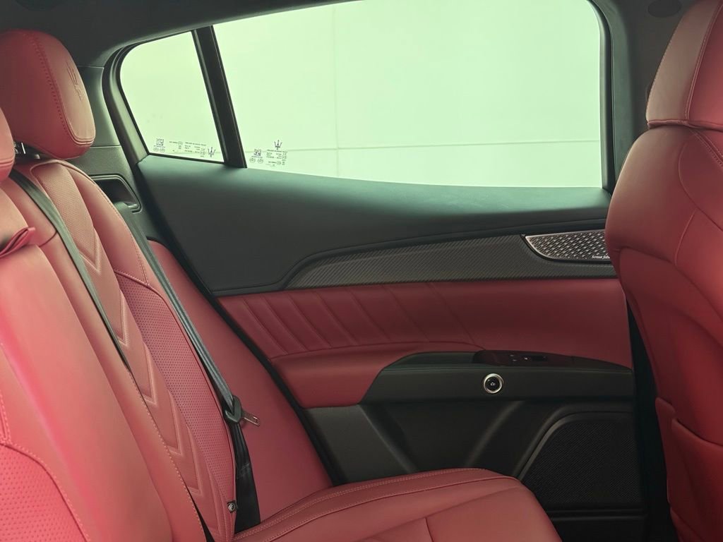 Used 2024 Maserati Grecale Trofeo image 56