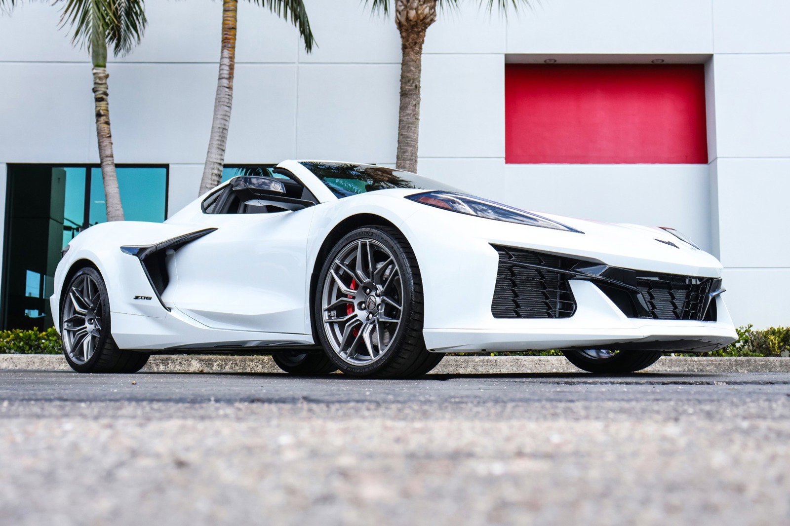 Used 2024 Chevrolet Corvette Z06 w/ Battery Protection Package image 4