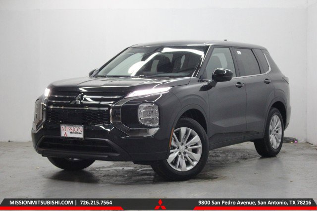 New 2026 Mitsubishi Outlander ES image 1