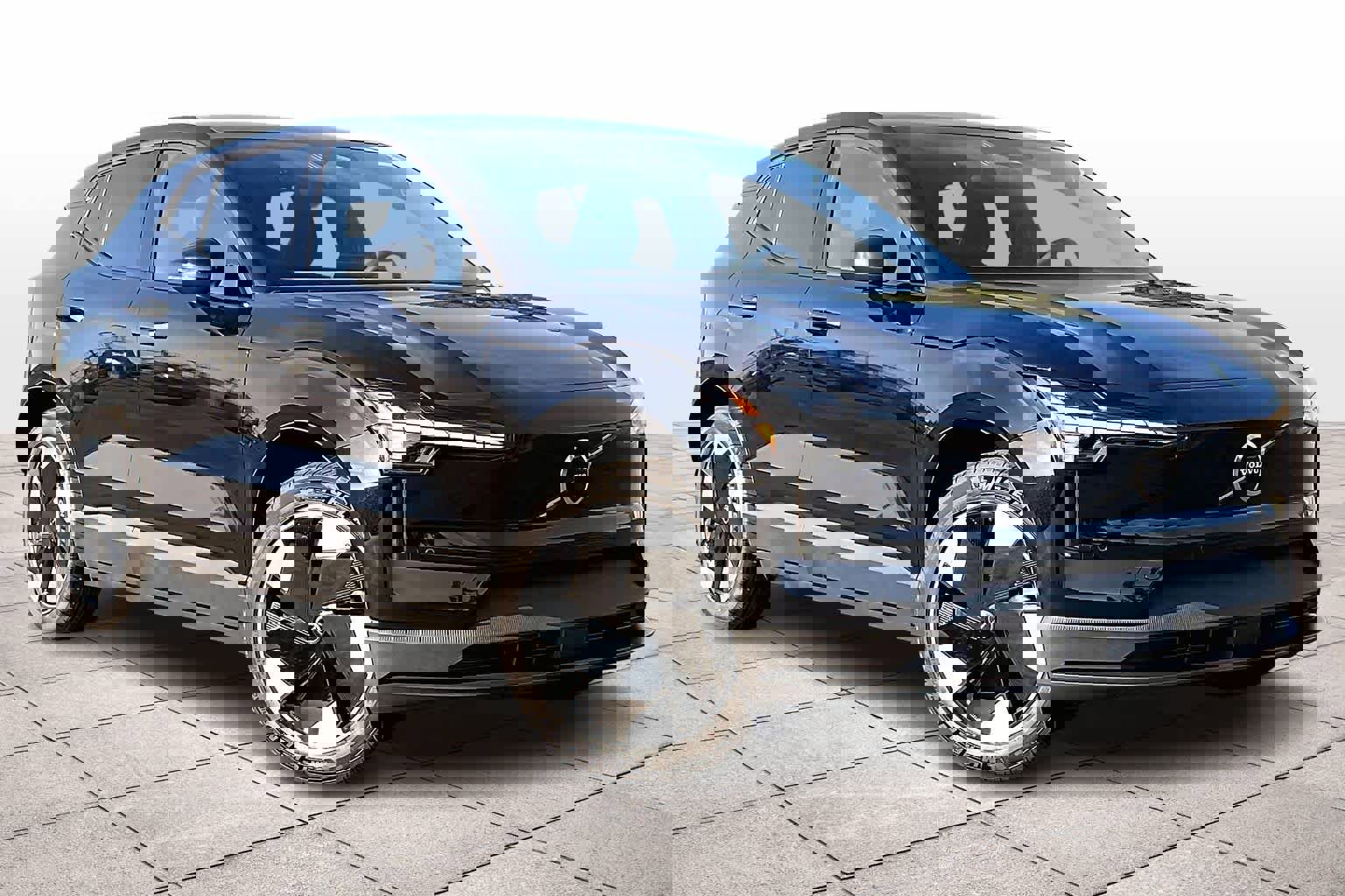 New 2025 Volvo EX30 Plus w/ Protection Package Premier image 2