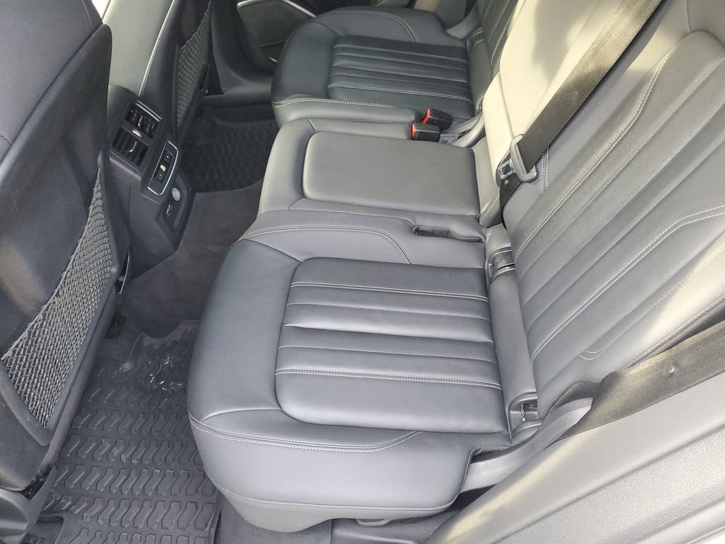Used 2021 Audi Q5 2.0T Premium w/ Convenience Package image 13