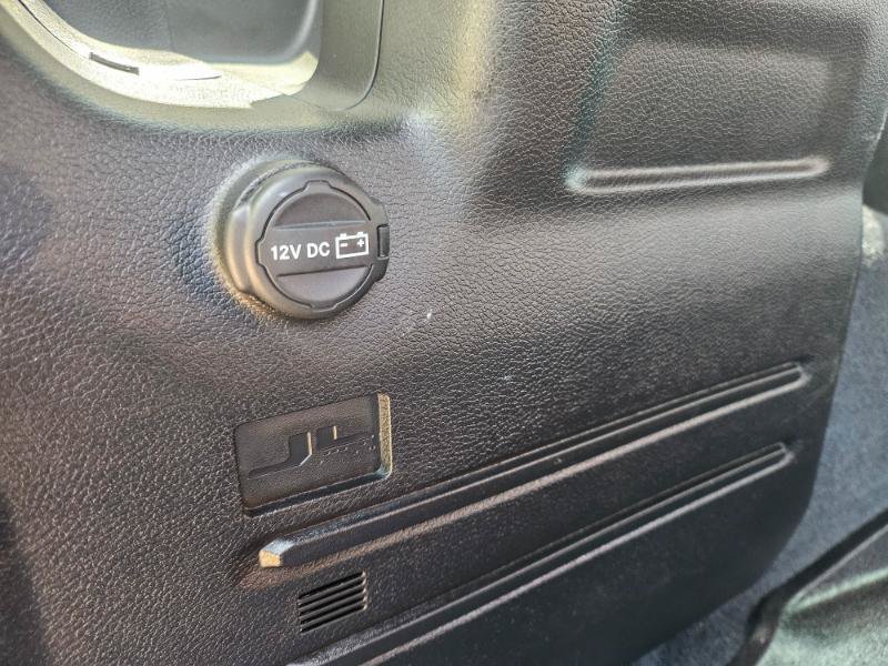 Used 2022 Jeep Wrangler Unlimited Rubicon AWD/4WD image 85