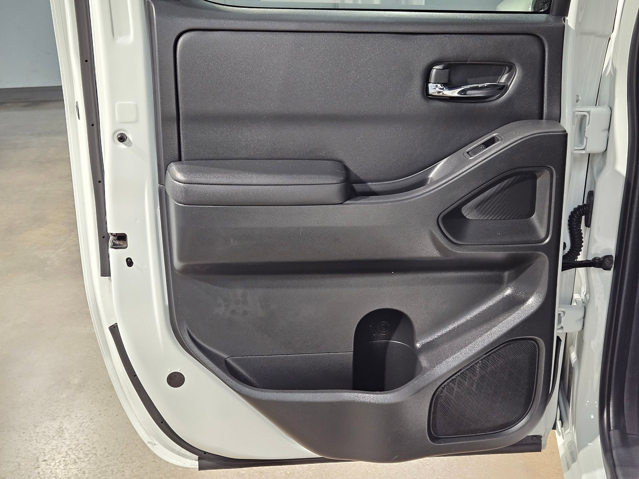 Used 2024 Nissan Frontier SV w/ Technology Package image 34