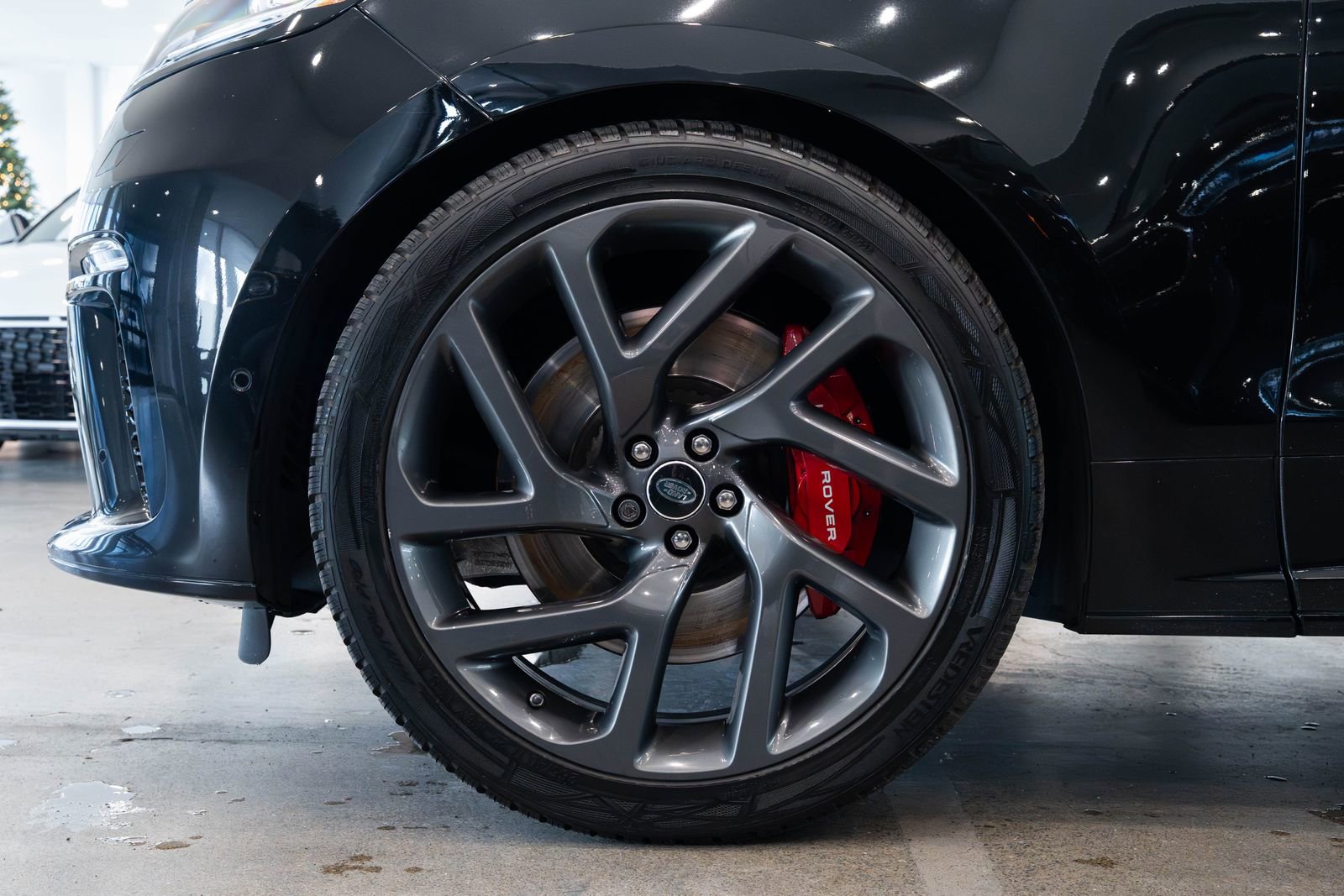 Used 2020 Land Rover Range Rover Velar SV Autobiography Dynamic image 8