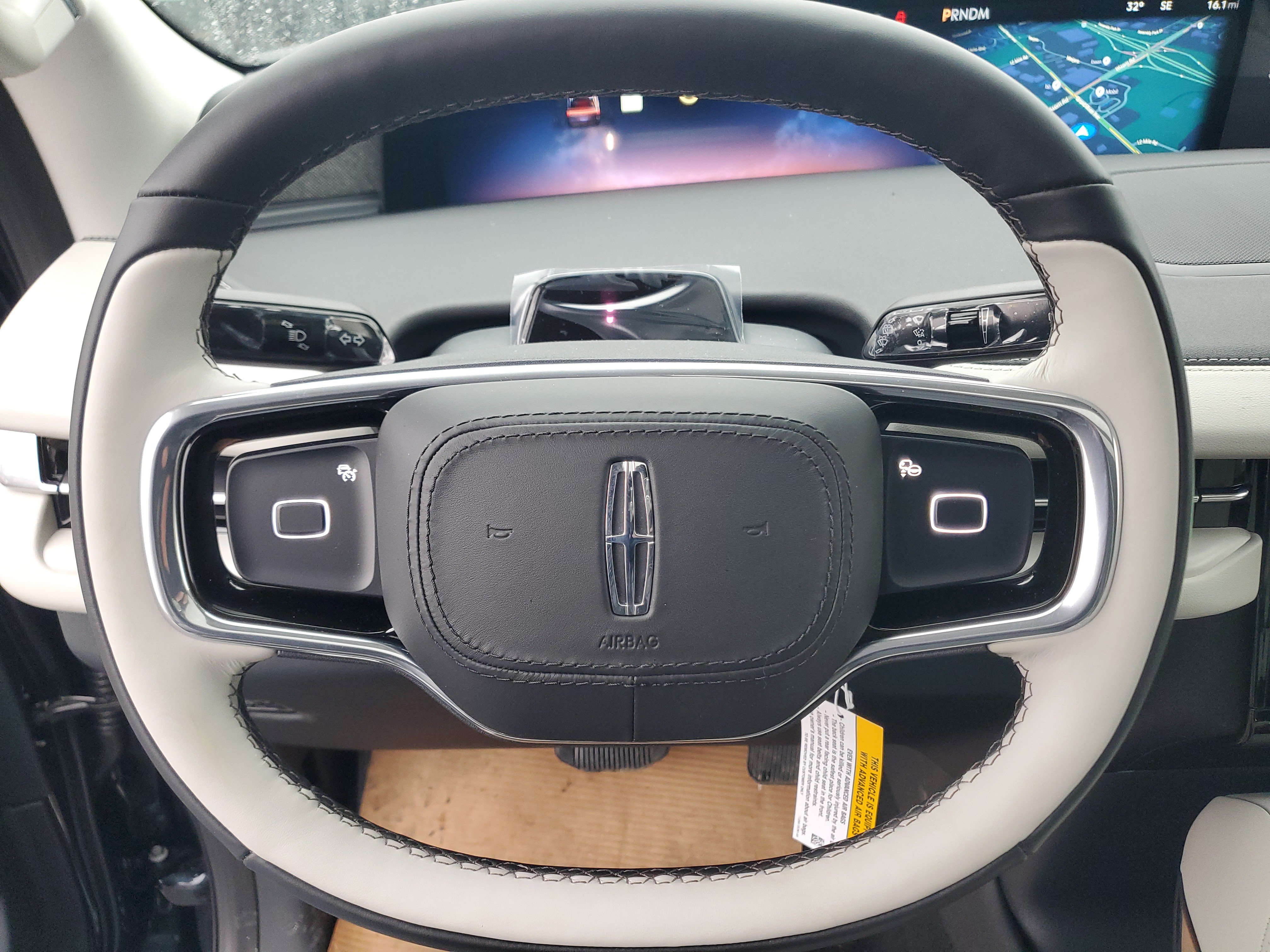 New 2026 Lincoln Navigator Reserve w/ Jet Appearance Package AWD/4WD image 16