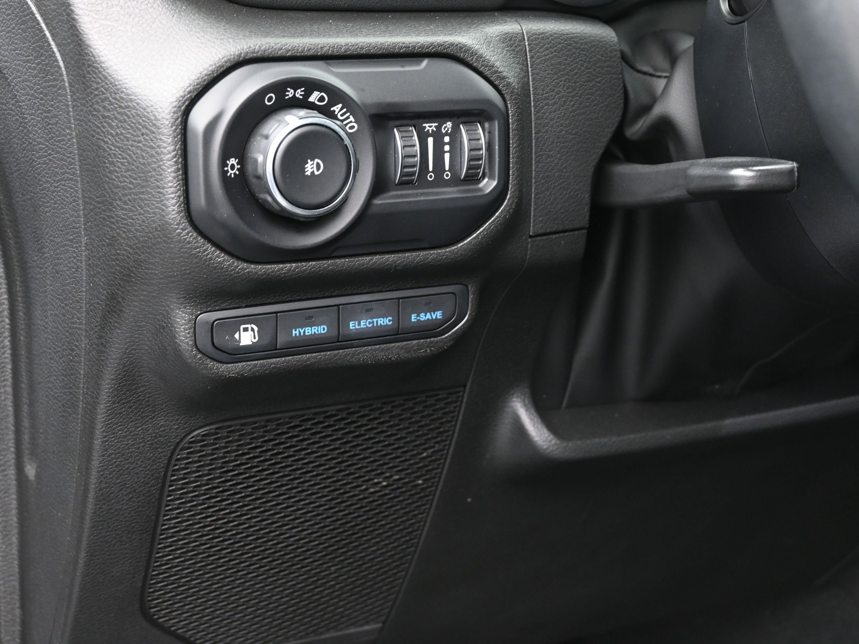 Used 2022 Jeep Wrangler Unlimited Rubicon 4xe w/ Cold Weather Group image 22