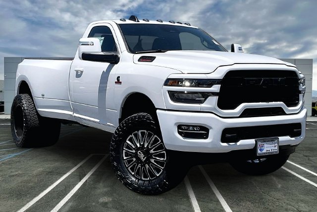 New 2026 RAM 3500 Tradesman AWD/4WD image 12