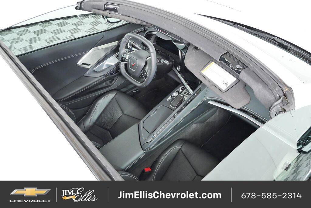 Used 2024 Chevrolet Corvette Stingray Preferred Cpe w/ Z51 Performance Package RWD image 27