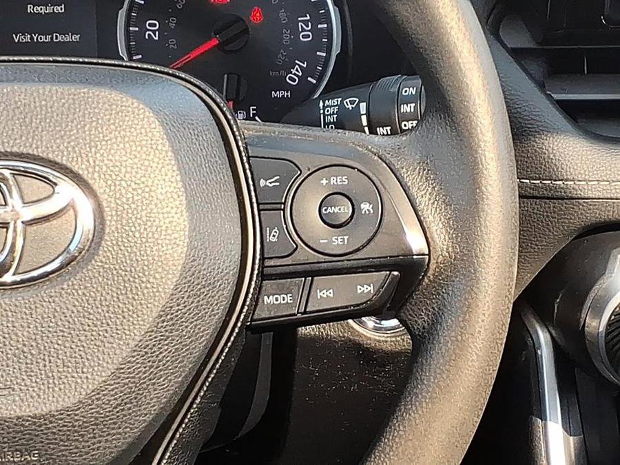 Used 2019 Toyota RAV4 XLE AWD/4WD image 26