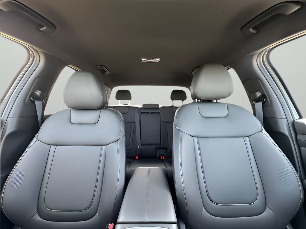 Used 2025 Hyundai Santa Cruz SEL image 9