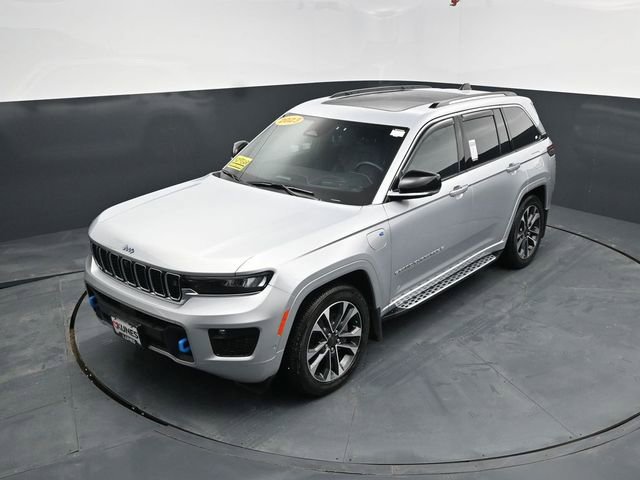 Used 2023 Jeep Grand Cherokee Overland w/ Advanced Protech Group III image 45