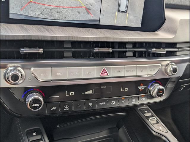 Certified 2024 Kia Telluride SX w/ Towing Package FWD image 17