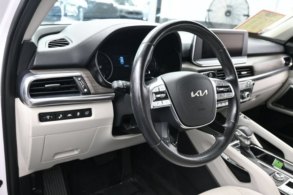 Used 2022 Kia Telluride EX w/ EX Premium Package AWD/4WD image 15