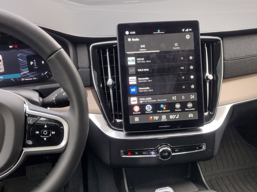 New 2026 Volvo XC90 B6 Plus w/ Protection Package Premier image 22