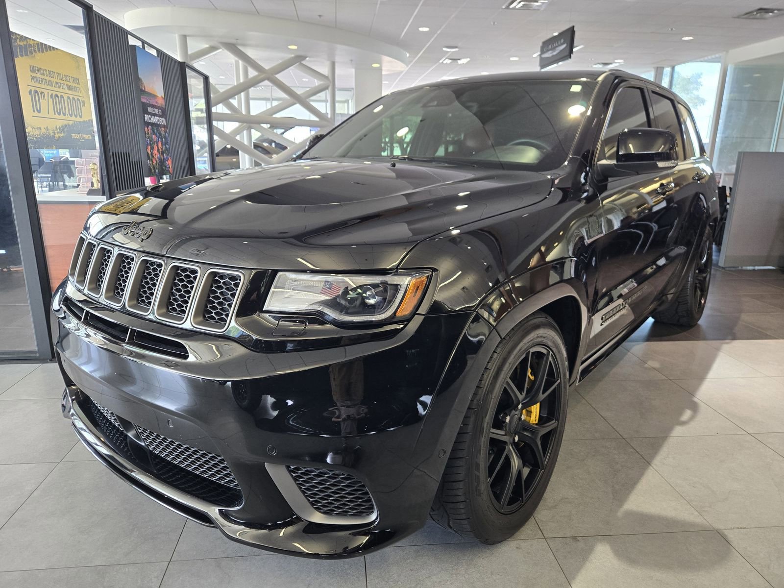 Used 2018 Jeep Grand Cherokee Trackhawk AWD/4WD image 2