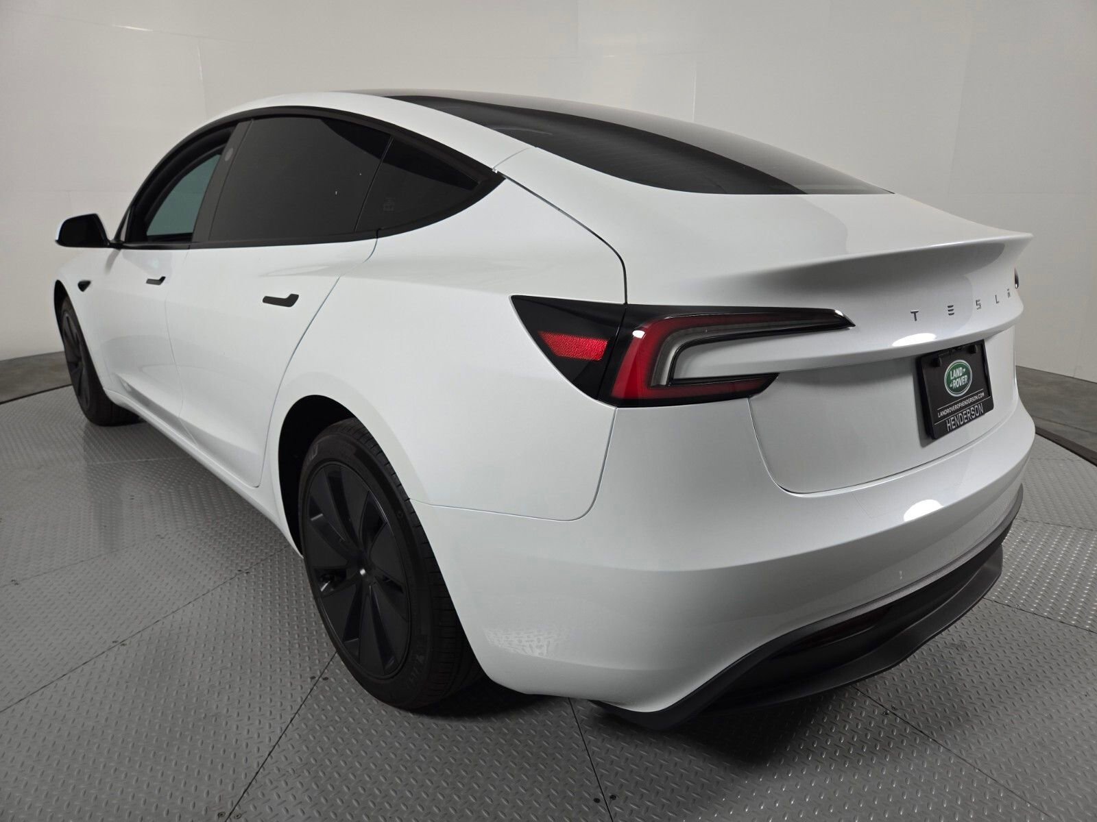 Used 2025 Tesla Model 3 Long Range RWD image 17