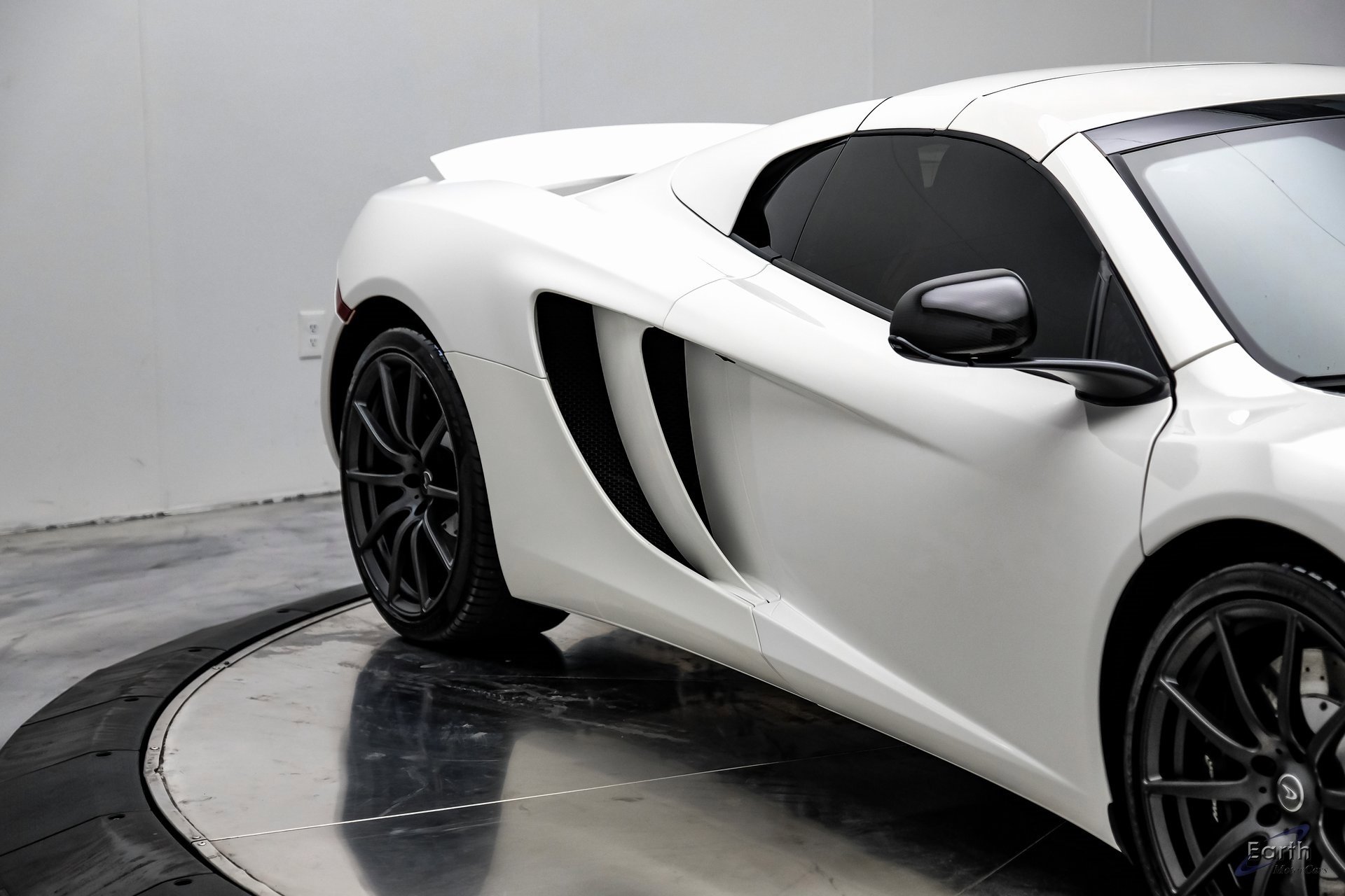 Used 2013 McLaren MP4-12C Spider image 34