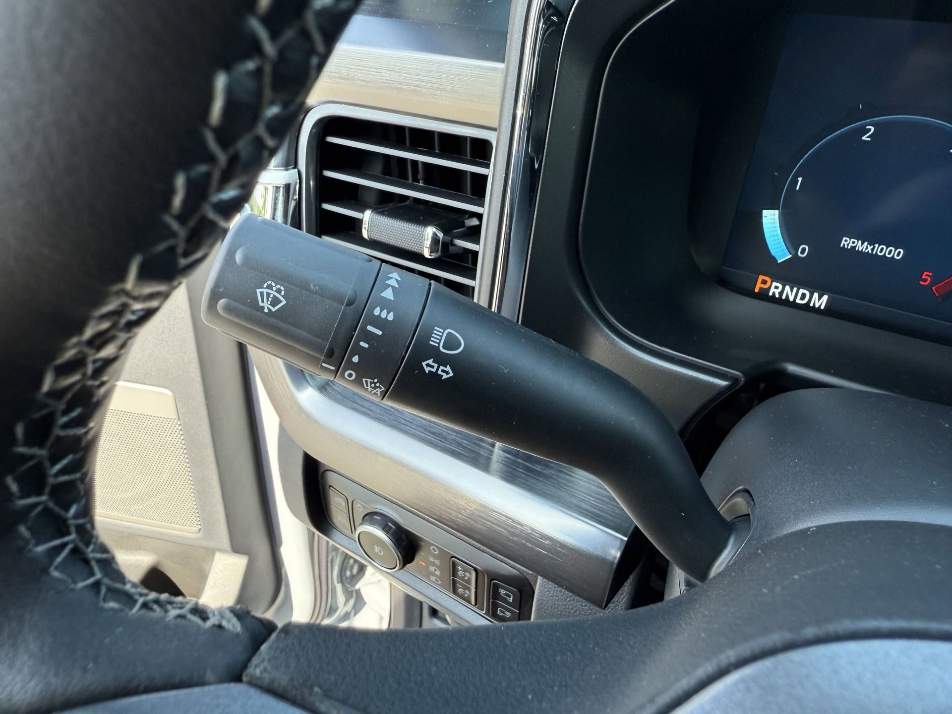 New 2025 Ford F250 Lariat w/ Lariat Ultimate Package image 6