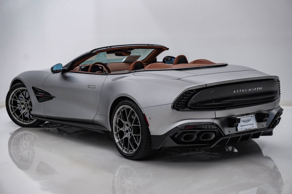 Used 2026 Aston Martin Vanquish Convertible RWD image 12