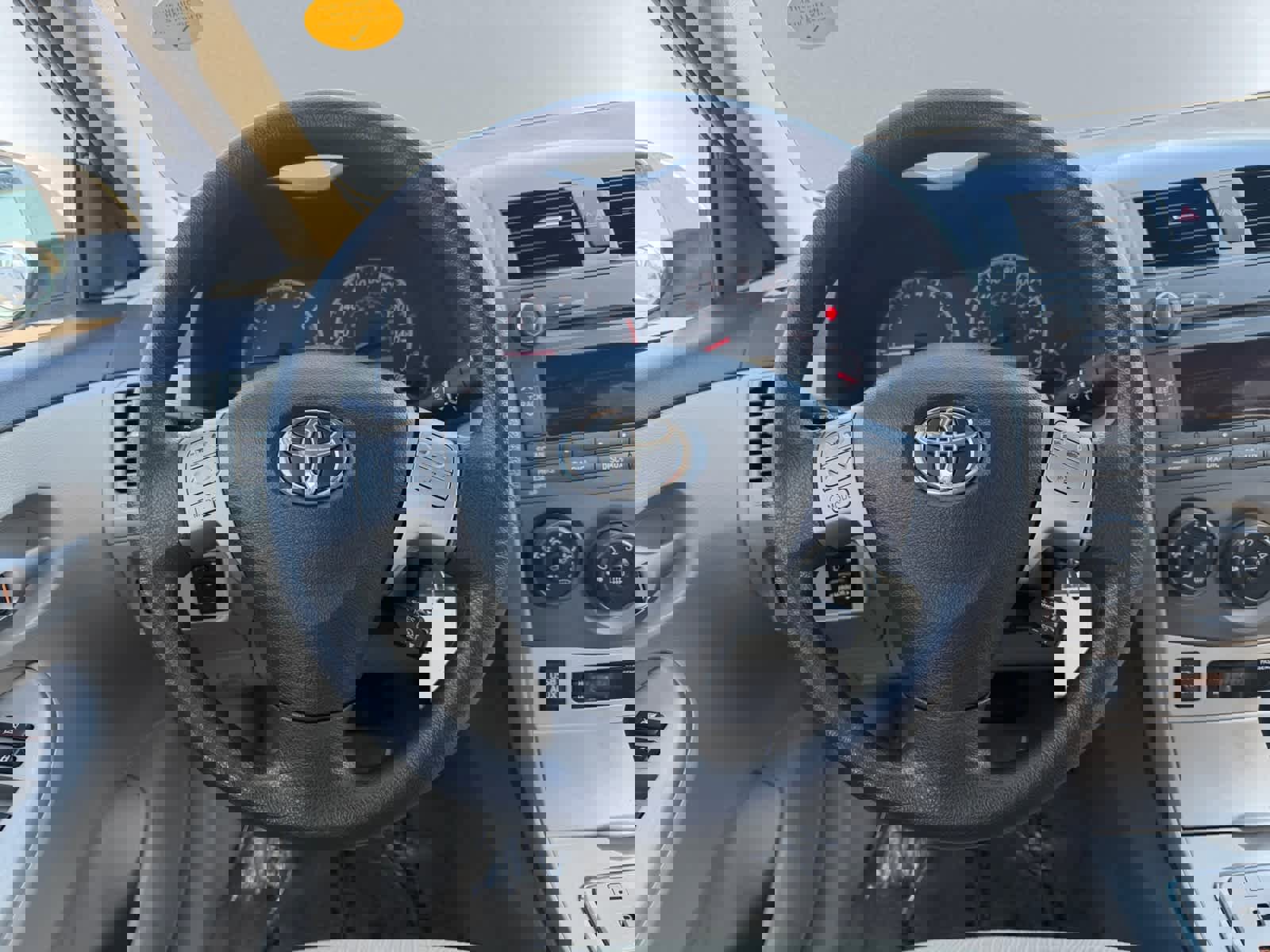 Used 2011 Toyota Corolla LE image 17