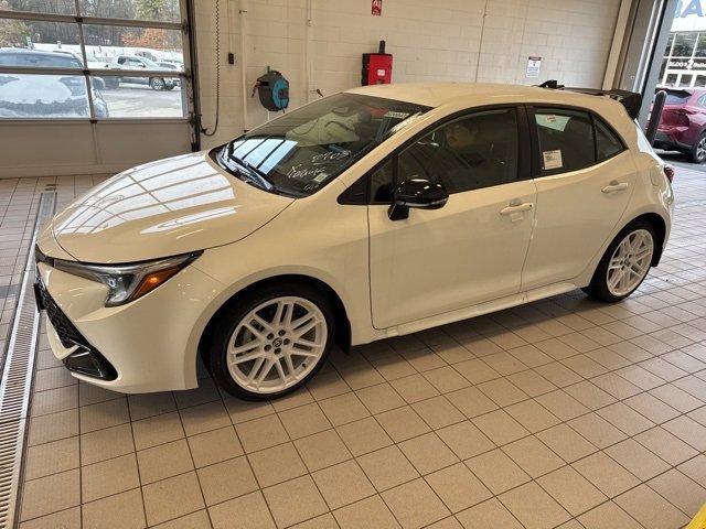 New 2026 Toyota Corolla SE image 2