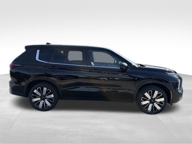 New 2026 Mitsubishi Outlander SE FWD image 6