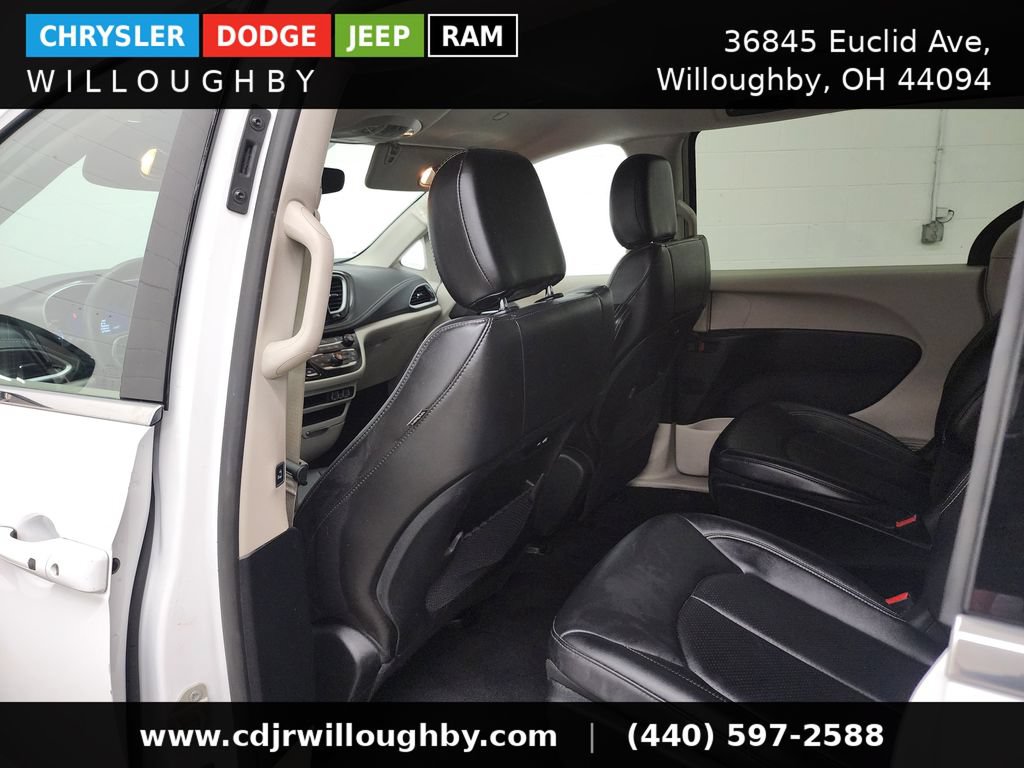 Used 2024 Chrysler Pacifica Limited FWD image 26