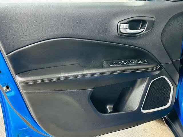 Certified 2019 Jeep Compass Latitude w/ Cold Weather Group image 27