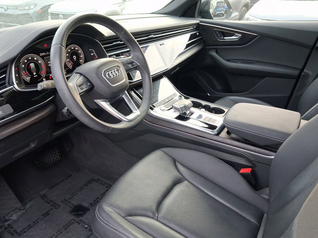 Used 2023 Audi Q8 Premium Plus w/ Premium Plus Package AWD/4WD image 12