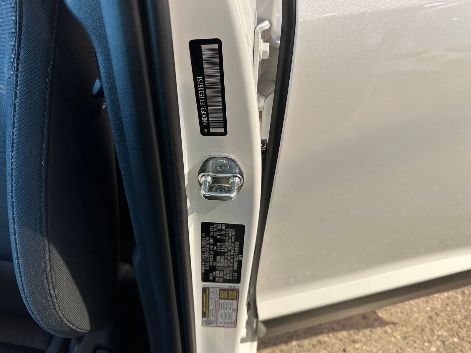 Used 2026 Kia Niro LX FWD image 28