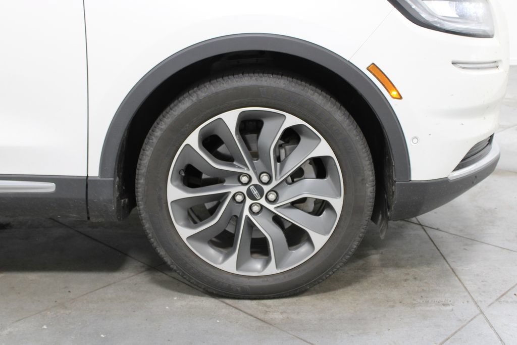 Used 2022 Lincoln Nautilus Reserve w/ Equipment Group 201A FWD image 13