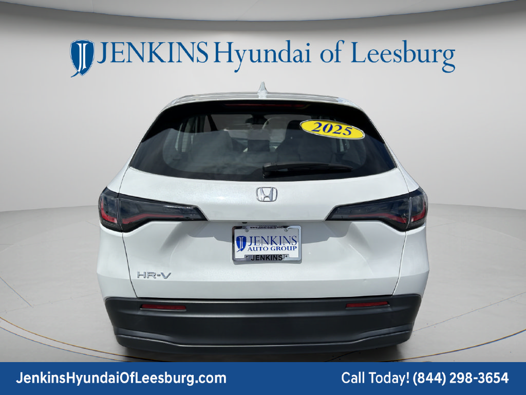 Used 2025 Honda HR-V LX image 6