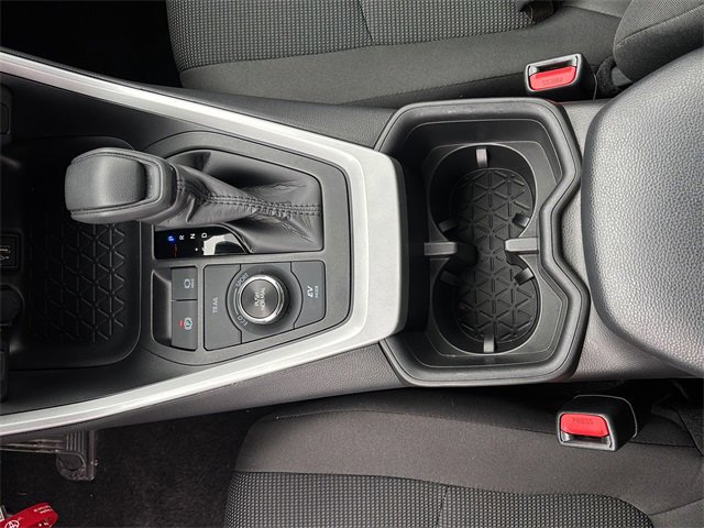 Certified 2025 Toyota RAV4 LE image 17