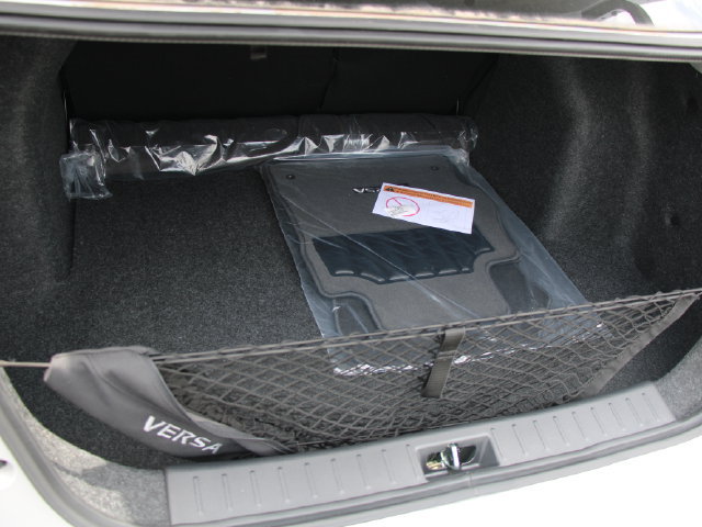 Certified 2025 Nissan Versa SR w/ Trunk Package FWD image 32