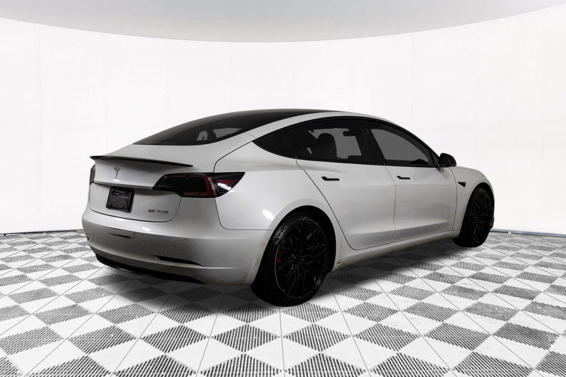 Used 2020 Tesla Model 3 Performance image 15