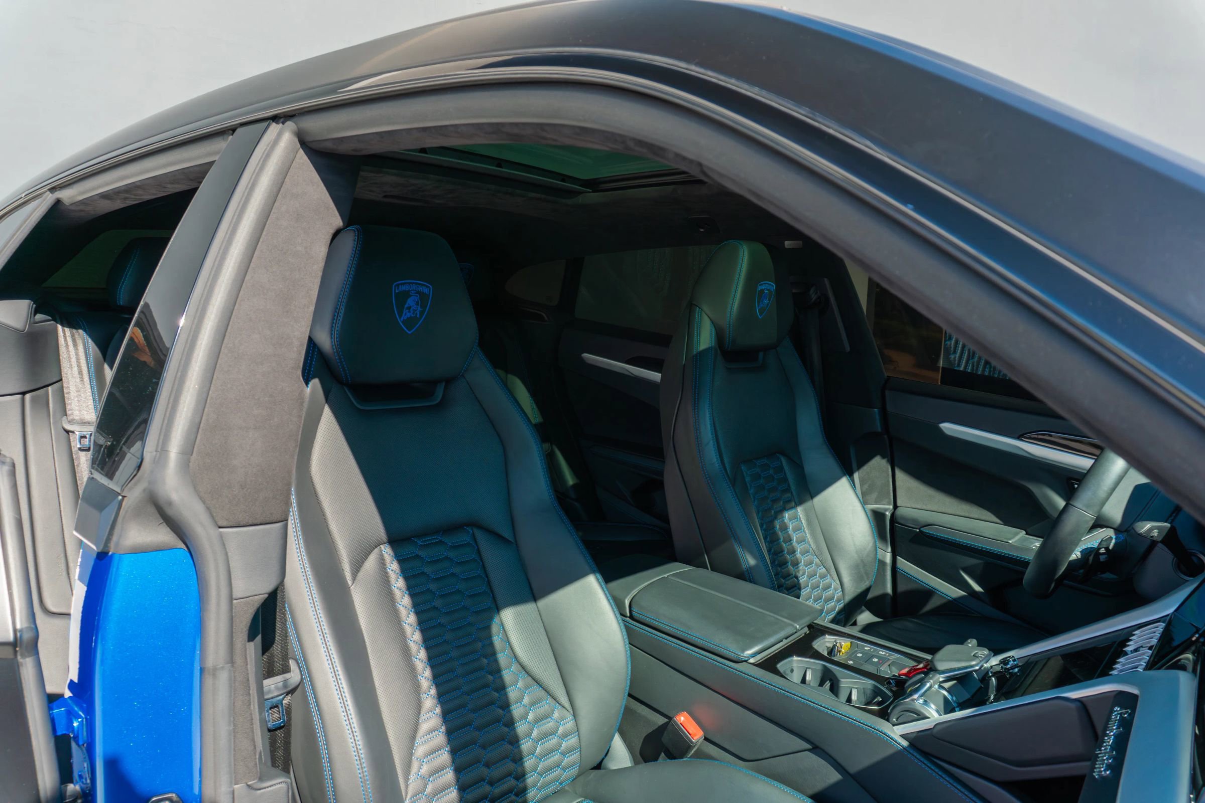 Used 2021 Lamborghini Urus image 54