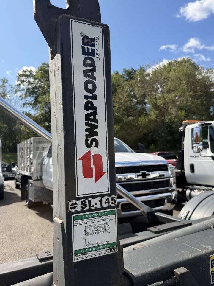 Used 2022 Ford F650 2WD Regular Cab Super Duty image 6