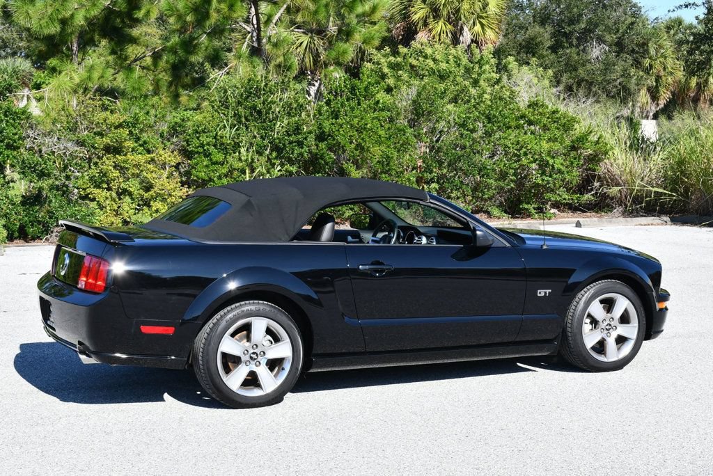 Used 2007 Ford Mustang GT RWD image 41