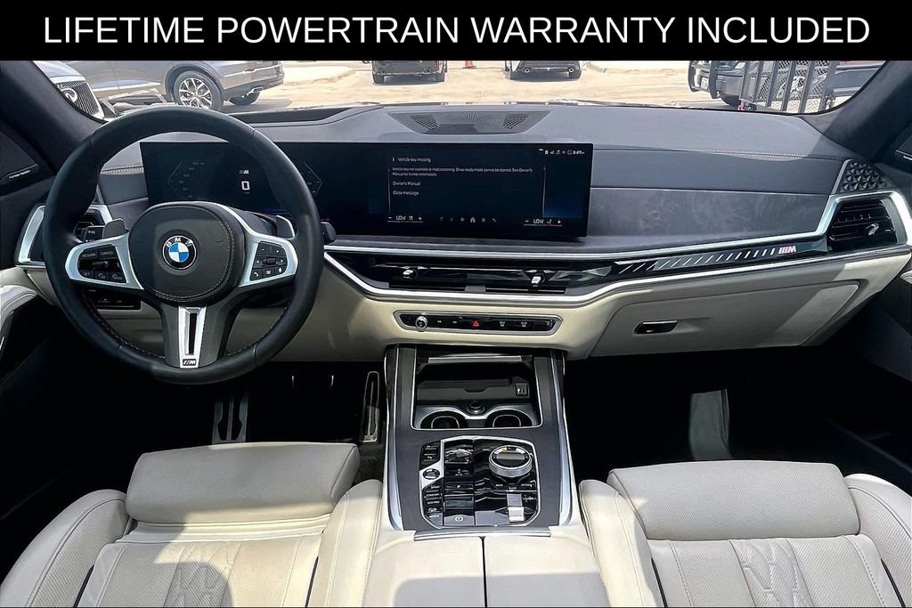 Used 2025 BMW X7 M60i AWD/4WD image 14