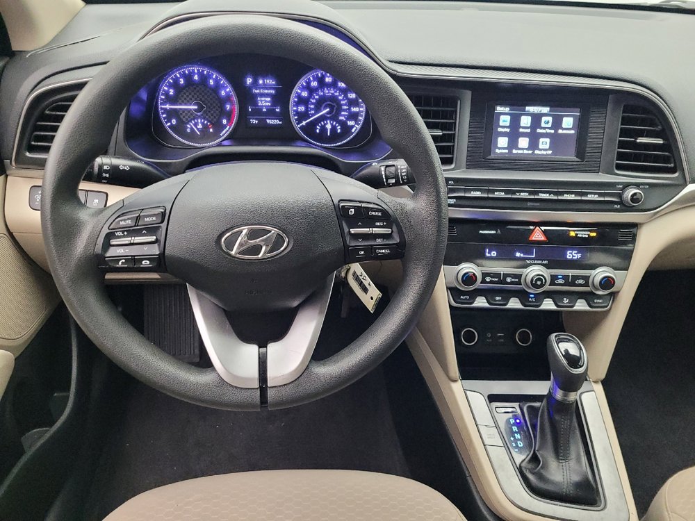Used 2020 Hyundai Elantra SE image 22