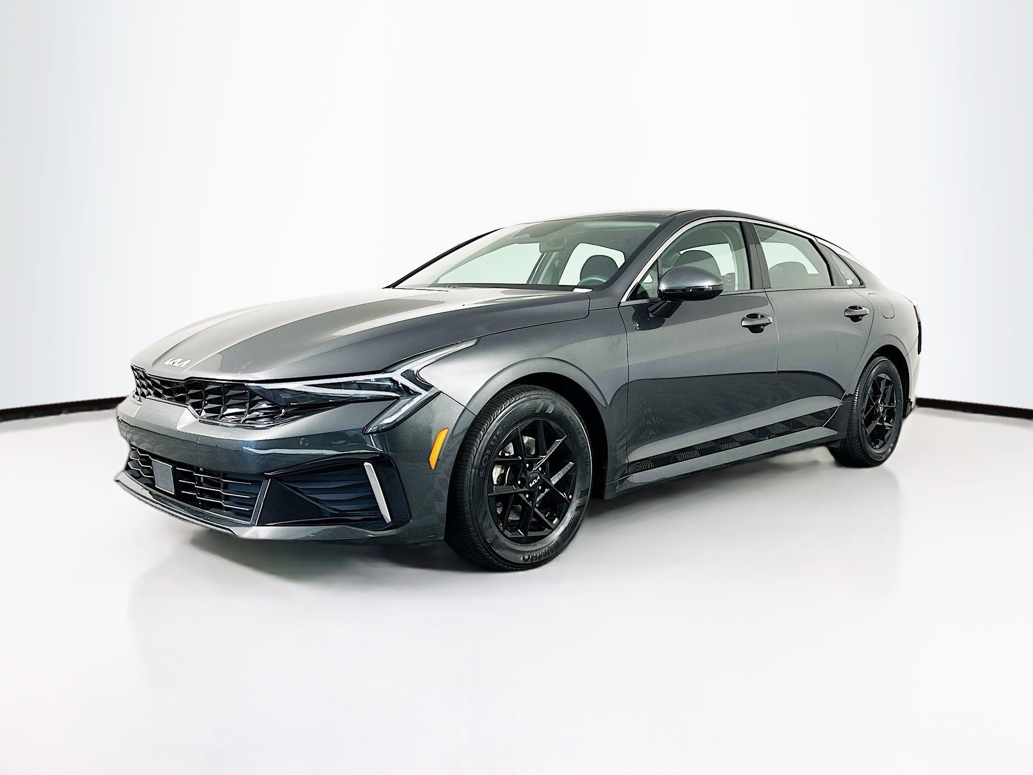 Used 2025 Kia K5 LXS image 3