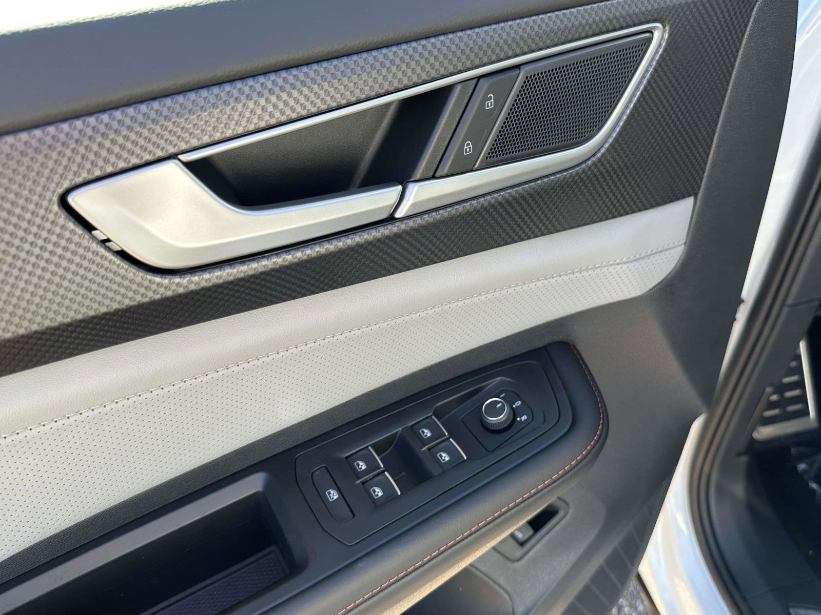 New 2026 Volkswagen Atlas Peak Edition image 17