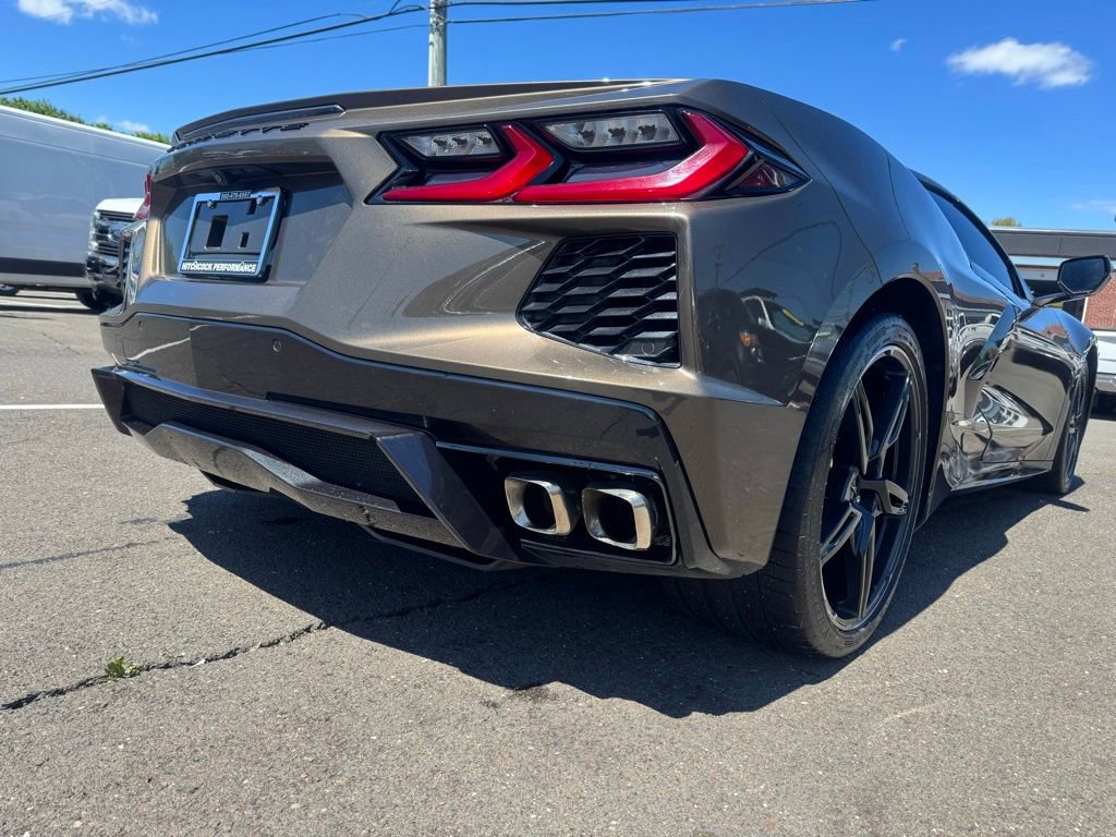 Used 2020 Chevrolet Corvette Stingray Preferred Cpe w/ 2LT Preferred Equipment Group RWD image 16